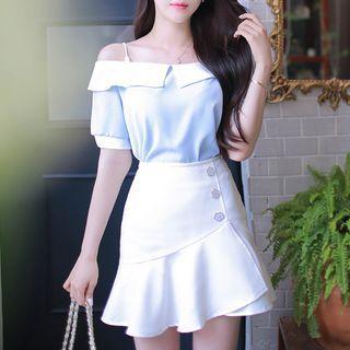 Set: Cold-shoulder Top + Inset Shorts Ruffled Miniskirt