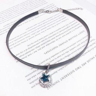 Rhinestone Moon & Star Pendant Choker Black - One Size