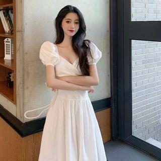 Plain V-neck Puff-sleeve Slim-fit Dress