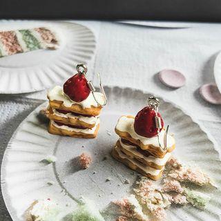 Dessert Drop Earring
