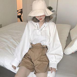 Lace-up Blouse / Wide-leg Shorts