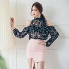Set: Open Shoulder Long-sleeve Top + Mini Skirt