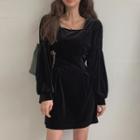 Square-neck Puff-sleeve Velvet Dress