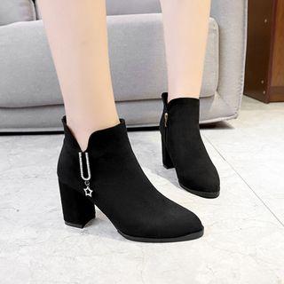 Pointed Chunky Heel Star-accent Ankle Boots