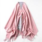 Fringed Two Tone Woolen Scarf