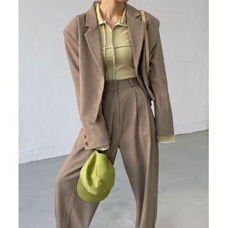 Hidden-button Crop Blazer Beige - One Size