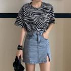 Short-sleeve Zebra Print T-shirt / Denim Mini Skirt