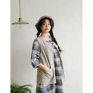 Round-neck Buttoned Linen Blend Vest