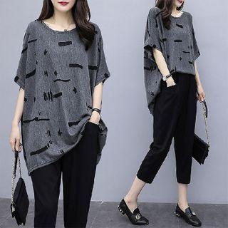 Set: Elbow-sleeve T-shirt + Capri Pants