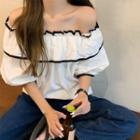 Off-shoulder Color-block C Puff-sleeve Top