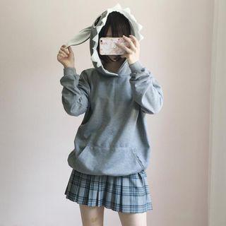 Long-sleeved Loose-fit Sheath Hooded Plain Sweatshirt