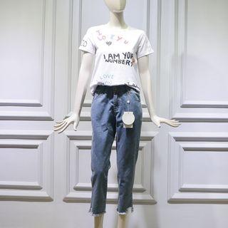 Printed T-shirt / Jeans