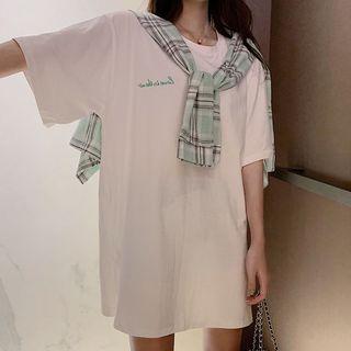 Set: Lettering T-shirt Dress + Plaid Long Sleeve Shirt