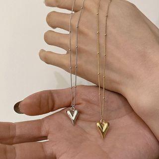 Hear Necklace