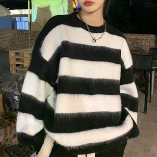 Oversized Round-neck Striped Long-sleeve Sweater