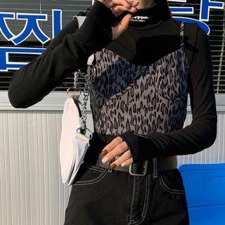Long-sleeve Lettering Mock-neck Top / Spaghetti Strap Leopard Print Crop Top