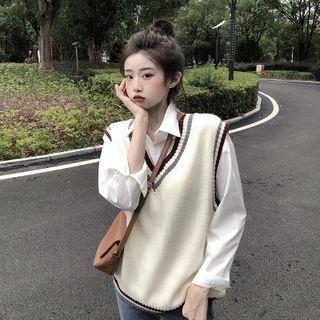 Contrast Trim V-neck Sweater Vest / Plain Shirt