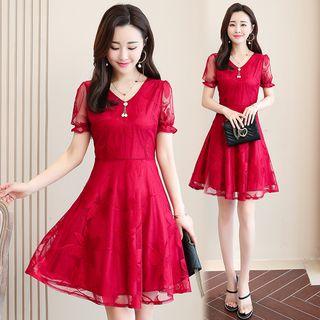 Short Sleeve Floral Lace Dress