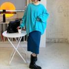 Cutout Sweatshirt / Midi Fitted Skirt