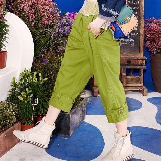 Buckled Cropped Pants