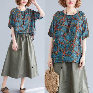 Patterned Short-sleeve Top / Midi A-line Skirt