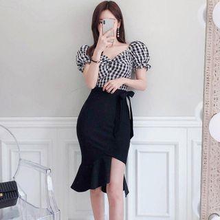 Set: Gingham Short-sleeve Blouse + Ruffle Hem Mini Pencil Skirt