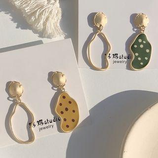 Non-matching Irregular Alloy Dangle Earring