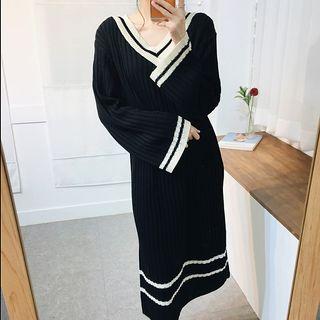 V-neck Panel Knit Dress