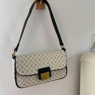 Patterned Faux Leather Shoulder Bag Beige - One Size