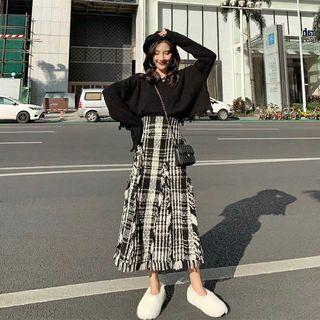 Set: Sweater + Tweed Midi Skirt