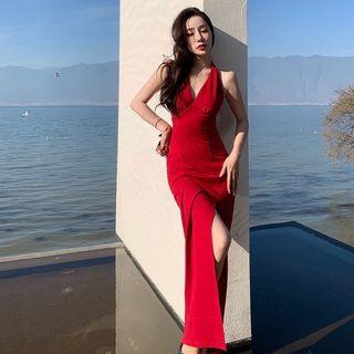 Halter-neck Asymmetrical Slit Bodycon Dress