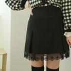 Lace-trim Box-pleat Miniskirt