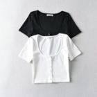 Short-sleeve Scoop-neck Button-up Crop Top