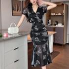 Short-sleeve V-neck Butterfly Print Midi Sheath Dress