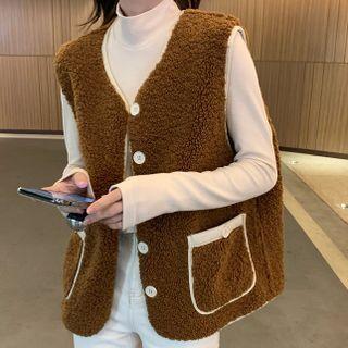 Single-breasted Fleece Vest / Long-sleeve Mock-neck Top