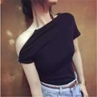 Zip Detail Off-shoulder Short-sleeve T-shirt