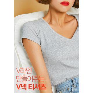 Adan V-neck Ribbed T-shirt