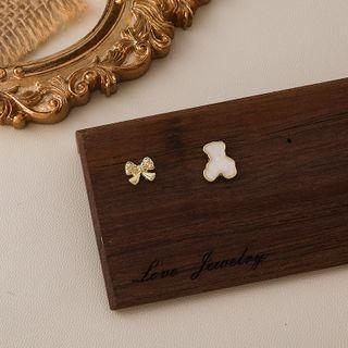 Bow & Bear Asymmetrical Earring 1 Pair - Gold - One Size