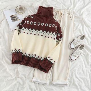 Turtleneck Sweater / Fleece-lined Corduroy Pants