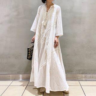 Long-sleeve Lace Maxi Shift Dress White - One Size