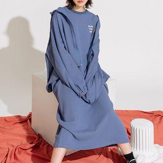 Set: Lettering Sleeveless Midi Dress + Zip Hoodie