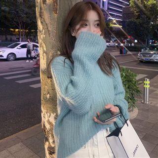 Fluffy Sweater / Turtleneck Top