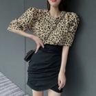 Leopard Print Elbow-sleeve T-shirt / Mini Pencil Skirt