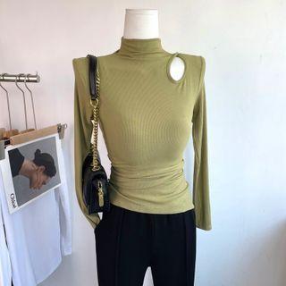 Mock-neck Plain Cutout Cropped Top