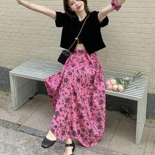 Puff-sleeve Velvet Crop Top / Floral Midi A-line Skirt