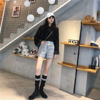Long-sleeve Sheer Knit Top / High-waist Shorts