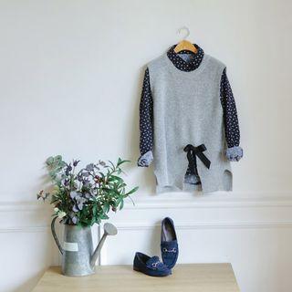 Sleeveless Beribboned Knit Top