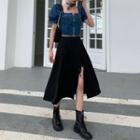 Denim Short-sleeve T-shirt / Midi A-line Skirt