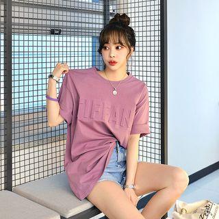 3/4-sleeve Embossed-lettering T-shirt