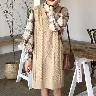 Plaid Blouse / Long Cable Knit Vest